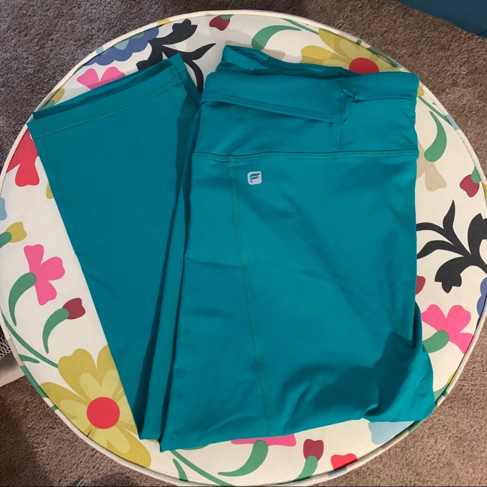 Fabletics Capris